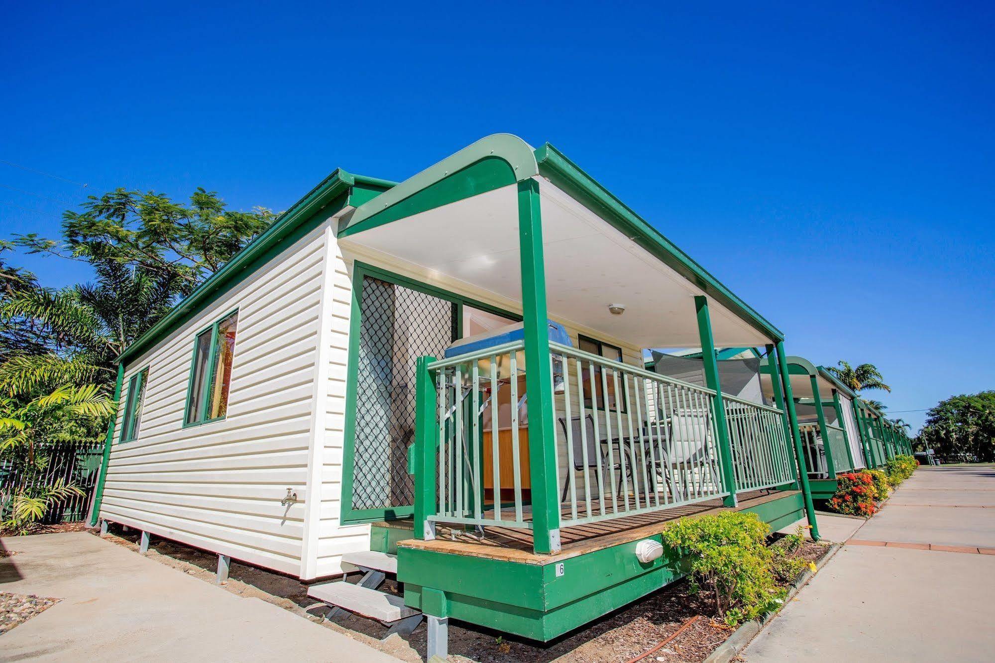 Nrma Bowen Beachfront Holiday Park Exterior foto